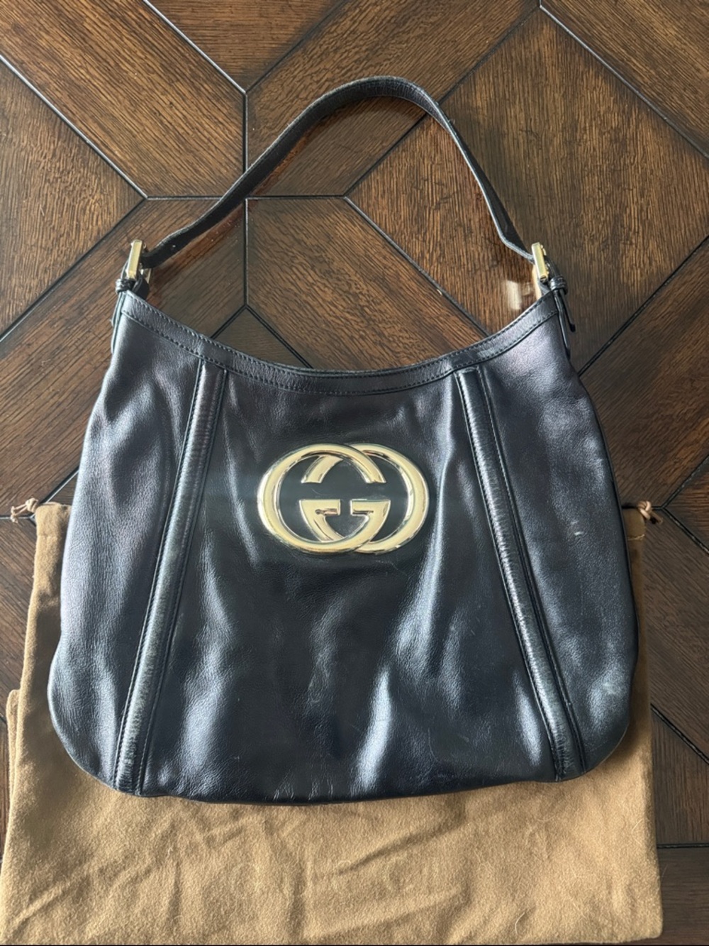Gucci Black Leather Shoulder Bag with Gold Double G Emblem